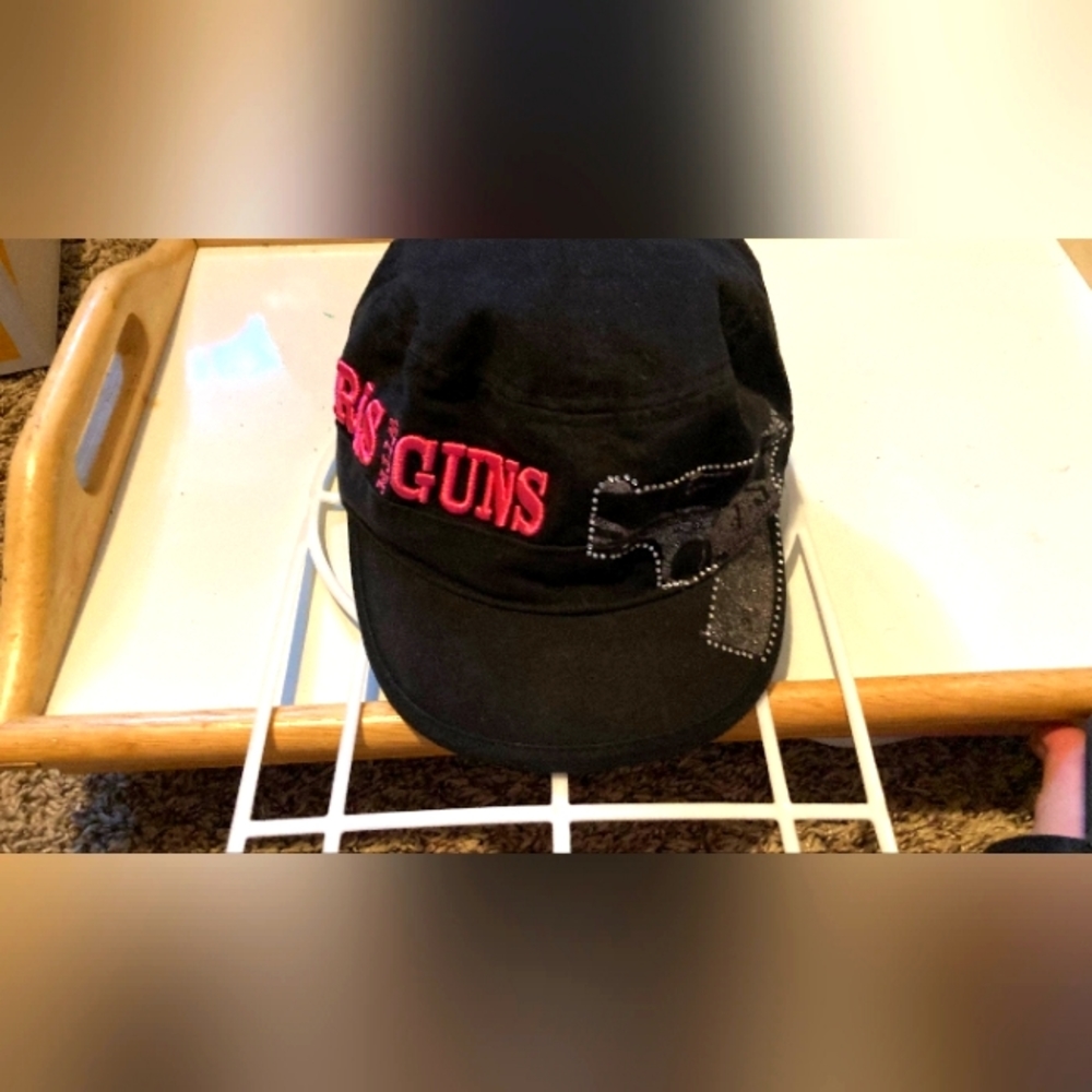 Girls With Guns Black Hat